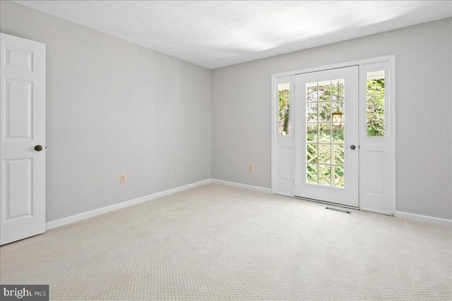 12478 CAVALIER DR, Woodbridge, VA 22192