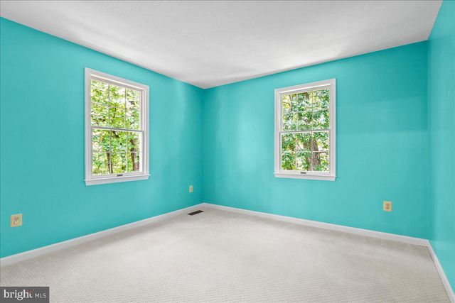 12478 CAVALIER DR, Woodbridge, VA 22192