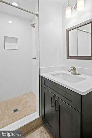 12478 CAVALIER DR, Woodbridge, VA 22192