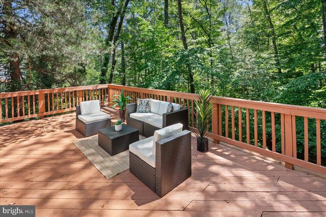 12478 CAVALIER DR, Woodbridge, VA 22192