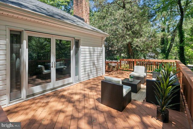12478 CAVALIER DR, Woodbridge, VA 22192