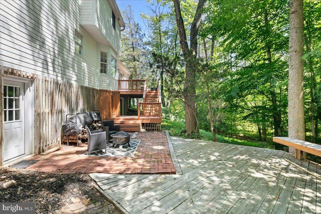 12478 CAVALIER DR, Woodbridge, VA 22192