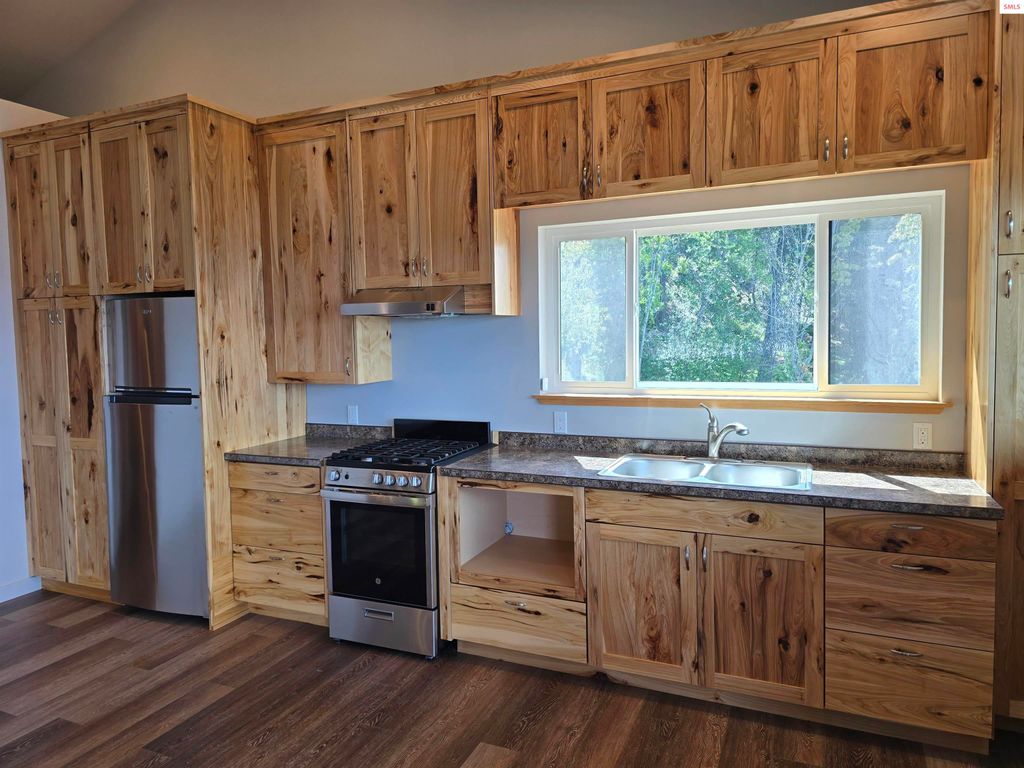 1935 Eagen Mountain Dr, Hope, ID 83836 photo 10