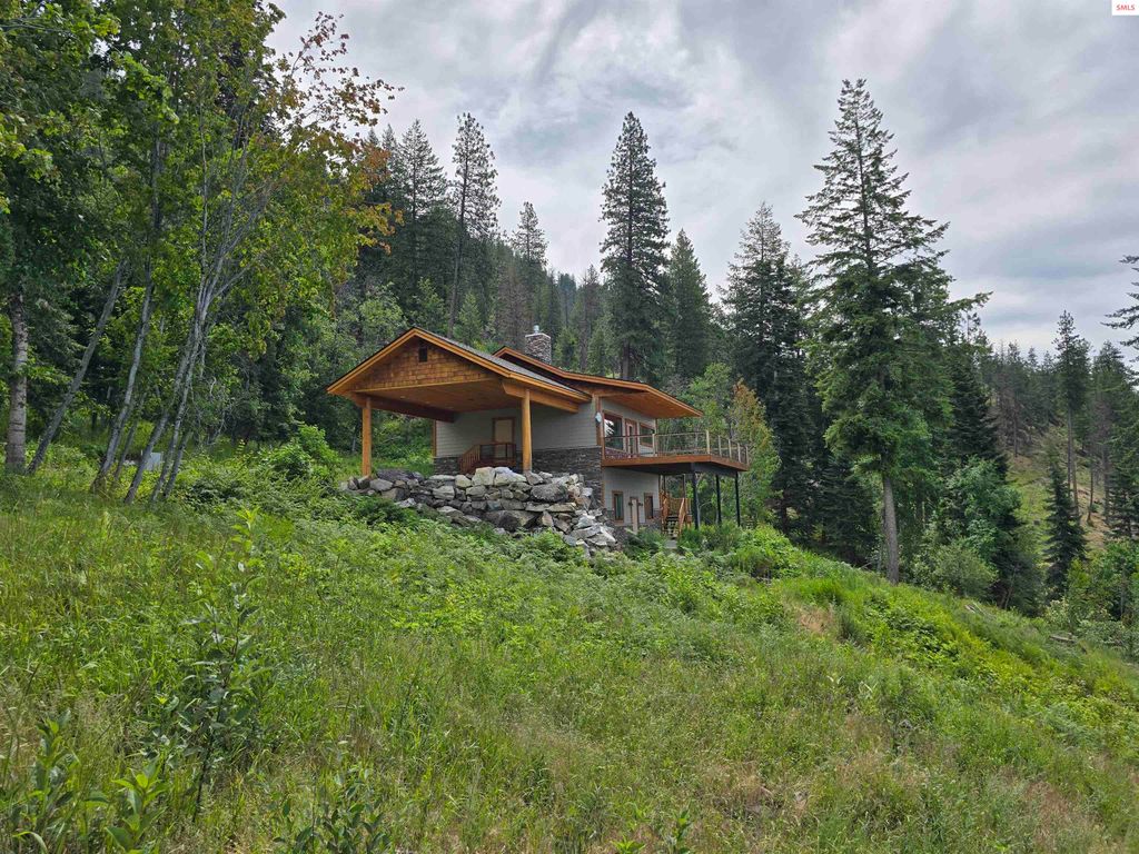 1935 Eagen Mountain Dr, Hope, ID 83836 photo 2