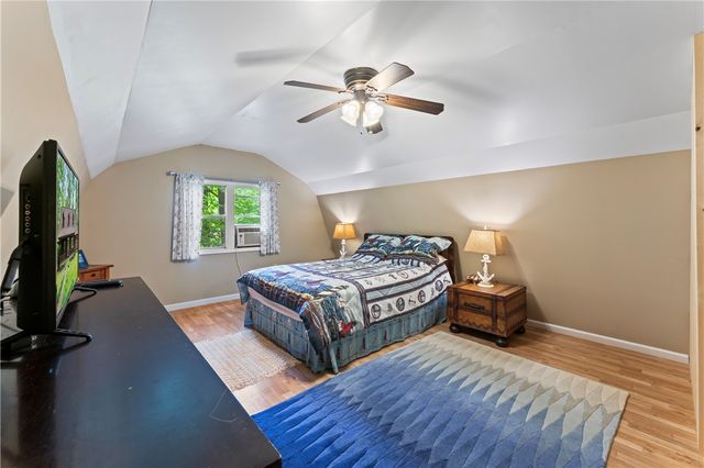 175 Beaver Lake Drive, West Union, SC 29696