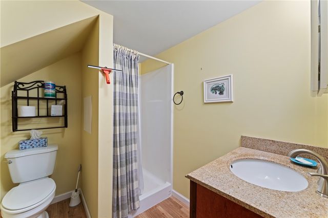 175 Beaver Lake Drive, West Union, SC 29696