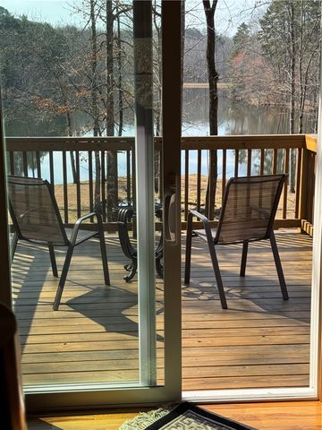 175 Beaver Lake Drive, West Union, SC 29696