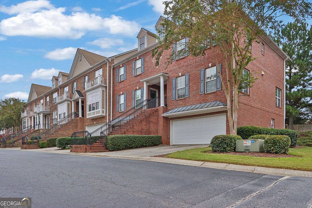 11030 Skyway Drive, Johns Creek, GA 30097