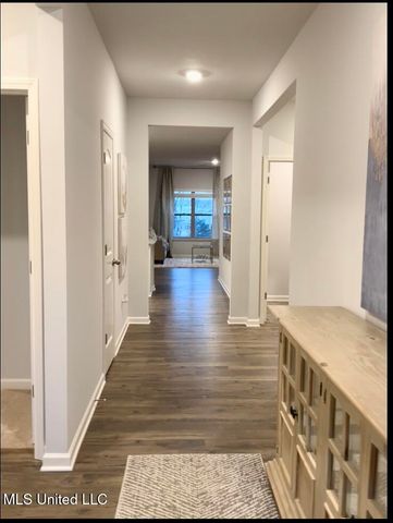 15 S Thorn Tree Street, Byhalia, MS 38611