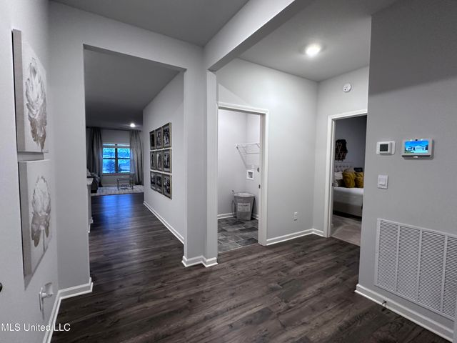 15 S Thorn Tree Street, Byhalia, MS 38611