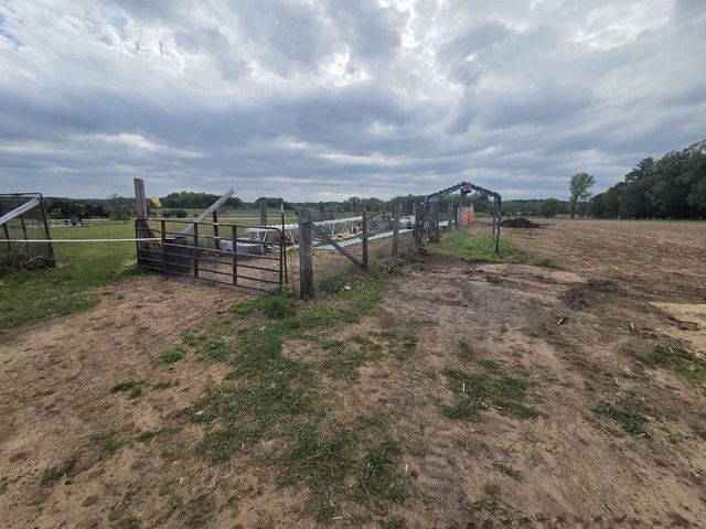 N5452 18th Road Road, Montello, WI 53949