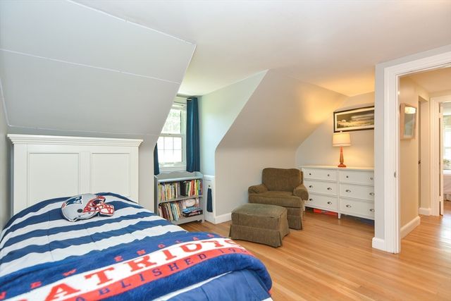 80 Pocahontas St, Walpole, MA 02081