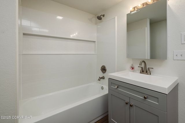 1720 E Maradee Circle, Wasilla, AK 99654