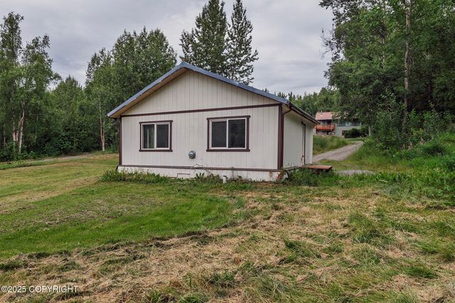 1720 E Maradee Circle, Wasilla, AK 99654