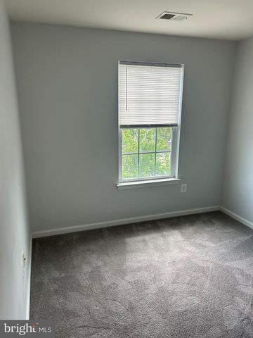 221 WOODSTREAM BLVD, Stafford, VA 22556