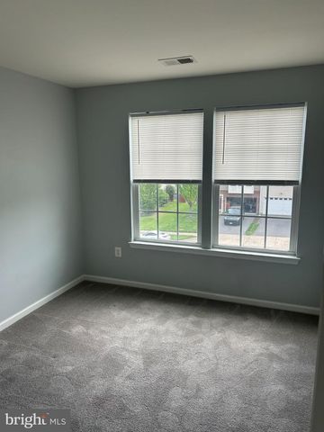 221 WOODSTREAM BLVD, Stafford, VA 22556