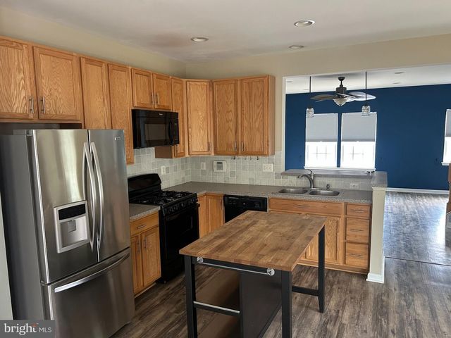 221 WOODSTREAM BLVD, Stafford, VA 22556