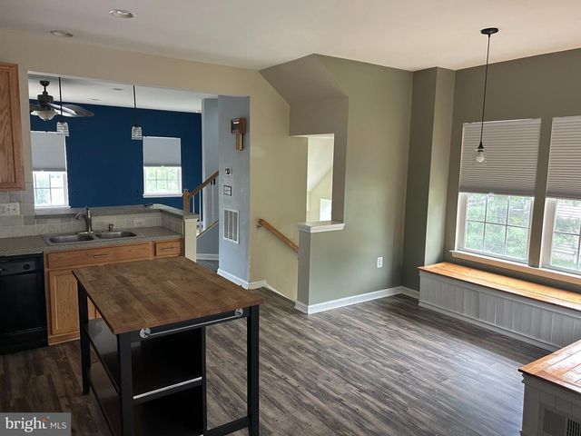 221 WOODSTREAM BLVD, Stafford, VA 22556
