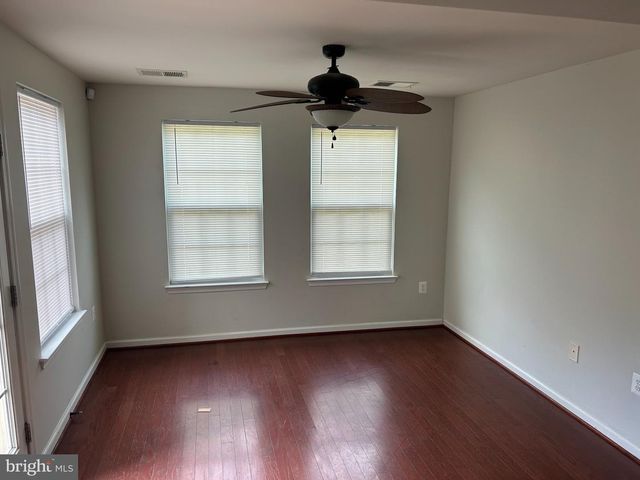 221 WOODSTREAM BLVD, Stafford, VA 22556