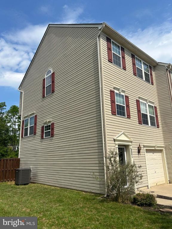 221 WOODSTREAM BLVD, Stafford, VA 22556