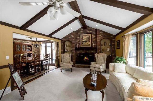 135 Misty Lane, Amherst, NY 14051