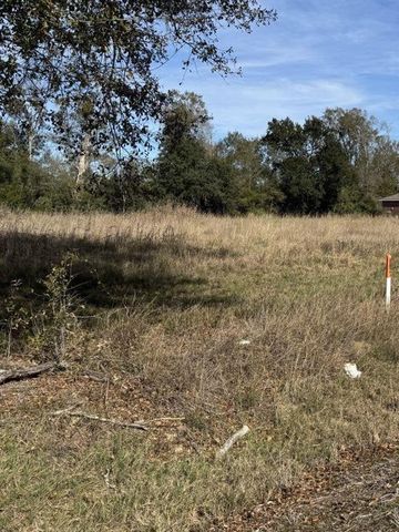 0 Hwy 90, Iowa, LA 70647