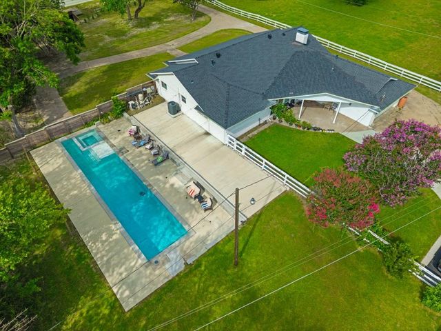 6602 Lyons Road, Garland, TX 75043