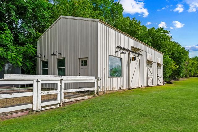 6602 Lyons Road, Garland, TX 75043