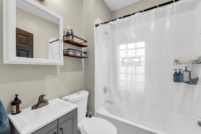 2302 Blake AVENUE, Racine, WI 53404