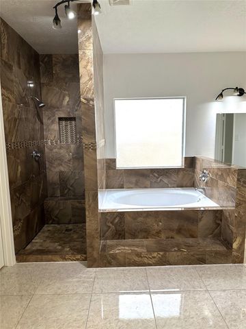 11347 Sandstone Canyon Drive, Humble, TX 77396