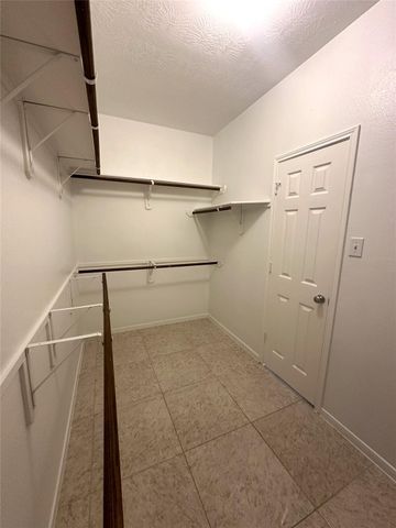 11347 Sandstone Canyon Drive, Humble, TX 77396