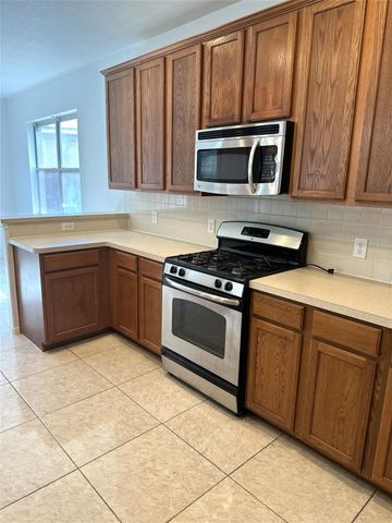 11347 Sandstone Canyon Drive, Humble, TX 77396