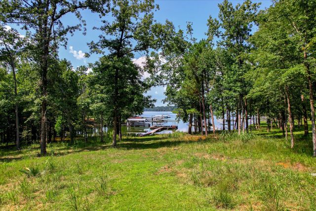 1129 Lakeside Drive, Lincolnton, GA 30817
