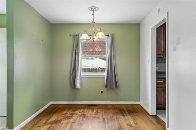130 Albany DR, Hampton, VA 23666