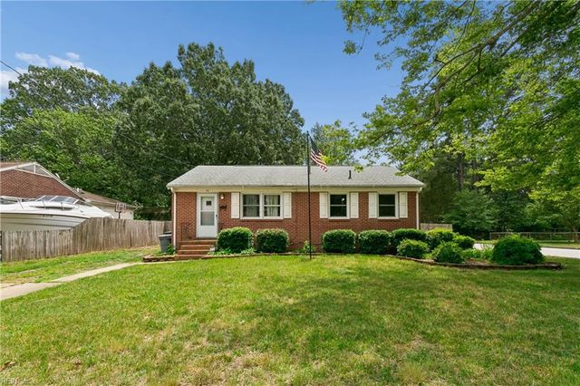 130 Albany DR, Hampton, VA 23666