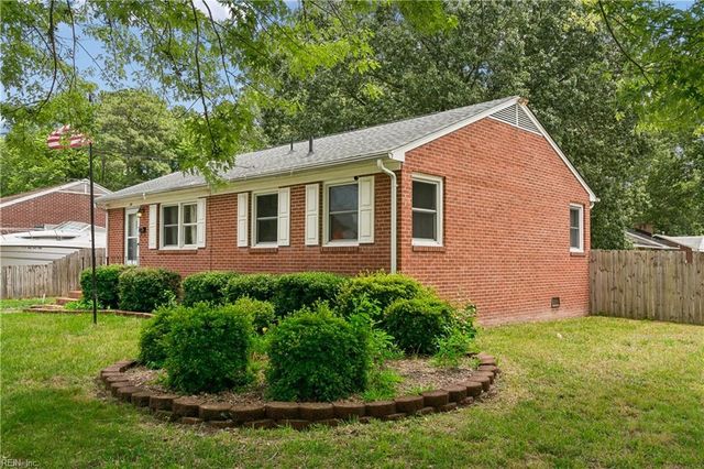 130 Albany DR, Hampton, VA 23666