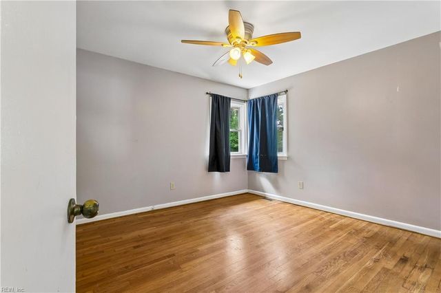 130 Albany DR, Hampton, VA 23666