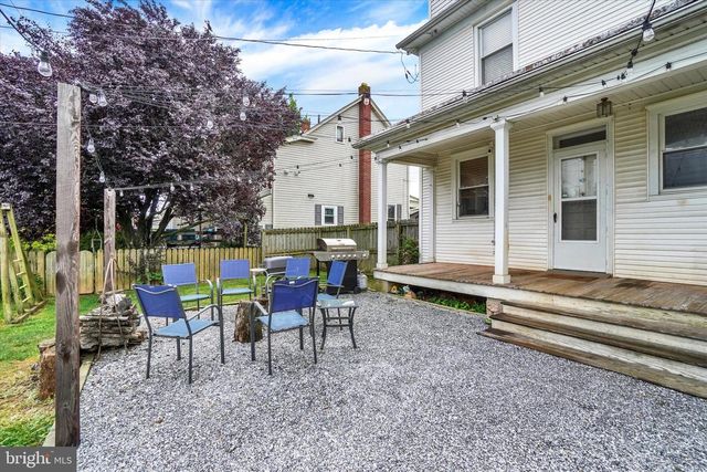 2405 S QUEEN ST, York, PA 17402