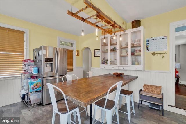 2405 S QUEEN ST, York, PA 17402