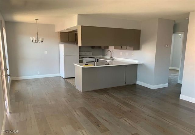 4300 North Lamont Street 281, Las Vegas, NV 89115