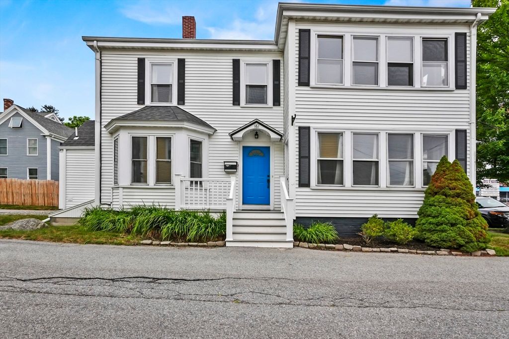 182 State St, Newburyport, MA 01950