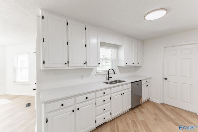 2602 Carlsbad Drive, Huntsville, AL 35810