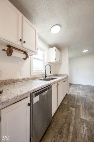 32 Martinsville Street, Greencastle, IN 46135