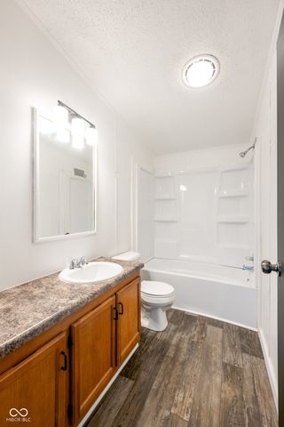 32 Martinsville Street, Greencastle, IN 46135