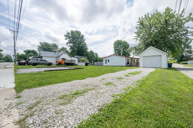 32 Martinsville Street, Greencastle, IN 46135