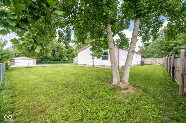 32 Martinsville Street, Greencastle, IN 46135