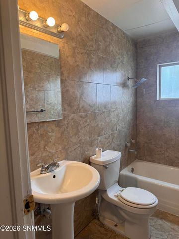 2100 Skyway Drive, Las Cruces, NM 88001