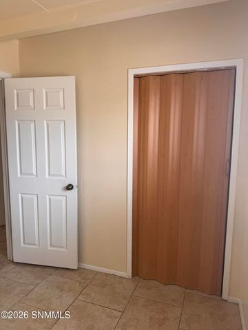 2100 Skyway Drive, Las Cruces, NM 88001