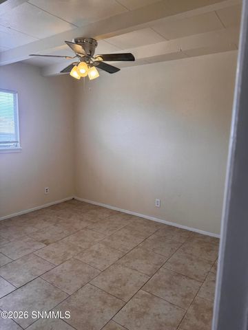 2100 Skyway Drive, Las Cruces, NM 88001