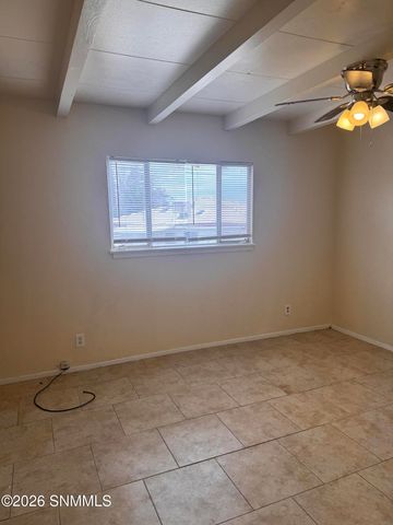 2100 Skyway Drive, Las Cruces, NM 88001
